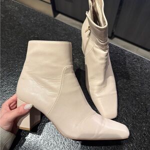Mango Cream Ankle Booties